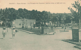 Macon * Place D'armes * Les Pelouses Des Nouveaux Jardins Créés En 1922 * Côté Est - Macon