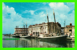 BARBADOS, B.W.I. - WHARF, BRIDGETOWN - PHOTO BTY S. O'DONELL - C. L. PITT & CO LTD - ANIMATED WITH BOATS - - Barbades