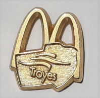 W148 Pin's Mac Do Mac MCDonald's TROYES Aube Qualité Arthus Signé Korus Achat Immédiat - McDonald's