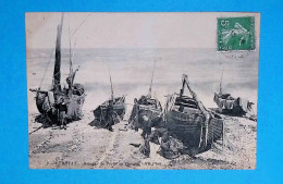 Cp, Bateaux De Pêche Au Perrey, 76, ETRETAT, Pêcheurs, Voyagée - Fishing Boats