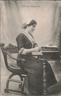 FRANCE - Perpignan - Type De Catalanes - Femme à Son Bureau - Tenue Traditionelle - Carte Postale Ancienne - Other & Unclassified