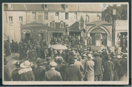 50 MANCHE - à Identifier - Fete Sur Une Place   - TTB / TOP RARE - Autres & Non Classés