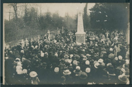 50 CHERBOURG - Commémoration Au Monument Aux Morts Pour La Patrie - Lieu A Identifier  - CPA PHOTO  - TTB - Cherbourg