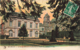 FRANCE - Bourges - L'Archevêché Et La Cathédrale à Travers Les Arbres - Carte Postale Ancienne - Bourges