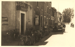 Pau * Carte Photo * Restaurant Bière Café , Rue Guynemer * Commerce Vélos * Automobile Renault 4cv ? - Pau