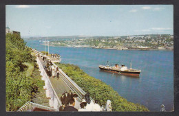 114834/ QUÉBEC, La Promenade Des Gouverneurs Contourne Les Vieux Murs De La Citadelle - Québec - La Citadelle