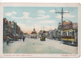 COLOURED POSTCARD - STOCKTON ON TEES HIGH STREET - COUNTY DURHAM - TRAMS - TROLLEY BUSES - ADVERTISING - Stockton-on-tees