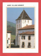 C.P.M.( 64 ) « SARE » Eglise Et Mairie,Village Basque  - Jolie Vue Générale   X2phots - Sare