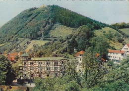 AK 192317 GERMANY - Bad Lauterberg / Harz - Kneipp-Sanatorium St. Bennostift Mit Blick Zum Hausberg - Bad Lauterberg