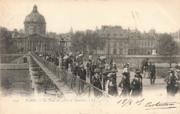 FRANCE - Paris - Le Pont Des Arts Et L'institut - LL - Animé - Carte Postale Ancienne - Andere Monumenten, Gebouwen