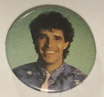 Badge Vintage - Chanteur JULIEN CLERC Jeune - Varia