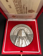 San Marino 1994 MEDAGLIA UFFICIALE IN ARGENTO DEL 50° ANNIVERSARIO DEL BOMBARDAMENTO SU SAN MARINO TIRATURA 4.000 - San Marino