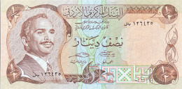 Jordan 1/2 Dinar, P-17e (1975) - UNC - - Jordanie