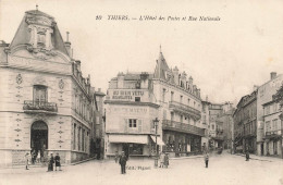 FRANCE - Thiers - L'hôtel Des Postes Et Rue Nationale - Carte Postale Ancienne - Thiers