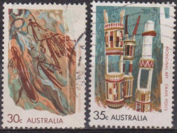 Art Aborigène  - AUSTRALIE - Fresque - Poteaux Mortuaires- N° 445-446 - 1971 - Used Stamps