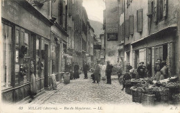 Millau * La Rue Du Mandaroux * Commerces Magasins , Chaussures Léon GARY * épicerie - Millau