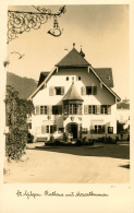 St. Gilgen - Rathaus Mit Mozartbrunnen - St. Gilgen