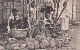 Durian Seller In Indonesia Batavia  Close Up Edit Tio Tek Hong Weltevreden - Marchands