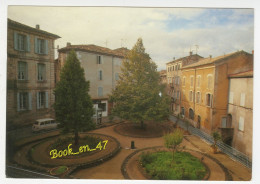 {90250} 07 Ardèche Joyeuse , Square François André ; Renault 4L - Joyeuse