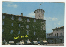 {90262} 07 Ardèche Joyeuse , Place De La Recluse ; Renault 4L  Renault 16 - Joyeuse