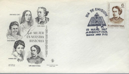 Buenos AIres 1967 émission Timbre Juana Azurduy De Padilla Guerilla Indépendance Amérique Latine Femme Militaire - FDC