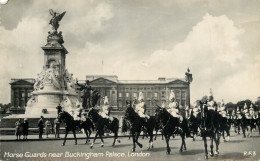 United Kingdom England London Buckingham Palace Horse Guards - Buckingham Palace