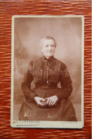 Photographie D'une Femme âgée En Belle Tenue, Photographie FROMENT à LODEVE. - Personnes Anonymes