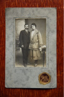Photographie D'un Couple élégant, Photographe PESTRE à MILLAU - Personnes Anonymes