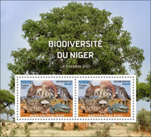 NIGER 2023 SHEET 2V - FROGS TURTLES MONKEYS BAOBAB CROCODILES GIRAFFE MUSHROOMS OWLS CATS HIPPOPOTAMUS GAZELLE - MNH - Grenouilles