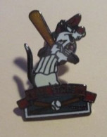 SP D&M Pin's Pins / Beau Et Rare / CINEMA / CHAT SYLVESTRE BASE-BALL BATTEUR  Pin's DEMONS & MERVEILLES ETAT NEUF - Filmmanie