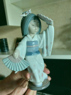 Niña Geisha, De La Marca LLadró - Lladro (ESP)