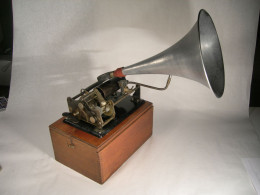 Phonographe LE PHENIX De GIRARD Et Cie - 78 T - Disques Pour Gramophone