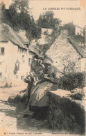 FOLKLORE - Vieille Femme Du Bas Limousin - Carte Postale Ancienne - Costumes