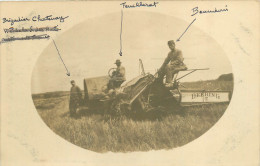 040124 - CARTE PHOTO AGRICULTURE - MATERIEL TRACTEUR MOISSONNEUSE BATTEUSE DEERING - Tractors