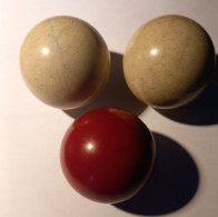 ANCIENNES BOULES DE BILLARD  EPOQUE FIN 19ème SIECLE Diamètre 42 MILLIMETRES 253 GRAMMES - Billiards