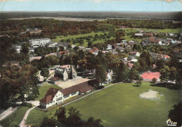 78 - YVELINES - LES ESSARTS-LE-ROI - Vue Générale Aérienne - Terrain De Sports - 11066 - Les Essarts Le Roi