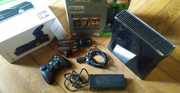 XBOX 360 S, Dans Son Emballage, Avec Jeu Bioshock, Et En Plus Call Of Duty MW3 (Modern Warfare 3) Kinectimals (promo) - Xbox 360