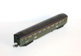 HORNBY ACHO VOITURE VOYAGEUR AMENAGÉ, 1er CLASSE SNCF A10 Myfi 20045 PARIS LILLE, TRAIN - MODELE FERROVIAIRE (2105.206) - Scompartimento Viaggiatori