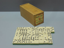 -BOITE 28 DOMINOS ANCIENS GALALITH Boite Bois SUPER ROUENNAIS Type Compétition    E - Altri & Non Classificati