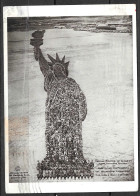 1982 WORLD WAR 1  PROPAGANDA POSTCARD WW1 Etats Unis CAMP DODGE Human Statue Of Liberty 18.000 Officiers And Men En 1918 - War 1914-18