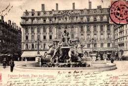 France- LYON : CPA Fontaine Bartholdi (1904 - Animée)  // 9 - Lyon 6