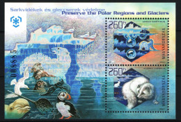 Hungary 2009. Preserve The Polar Regions And Glaciers Animals Sheet MNH (**) Michel: Block 325. - Unused Stamps
