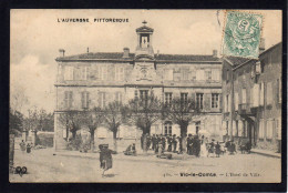 63 VIC LE COMTE - L'Hotel De Ville - Vic Le Comte