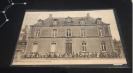 Carte  Postale  LES  HERBIERS   L école Publique De Garçons - Les Herbiers