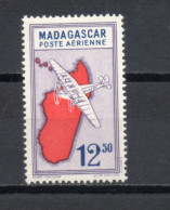 MADAGASCAR  PA  N° 37  NEUF SANS CHARNIERE COTE  1.15€   CARTE DE MADAGASCAR  AVION - Luchtpost