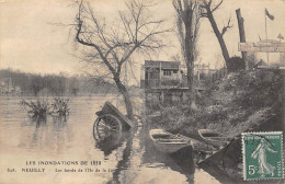 Neuilly Sur Seine        92        Crue De 1910. Les Bords De Ile De La Jatte    N° 828  (voir Scan) - Neuilly Sur Seine