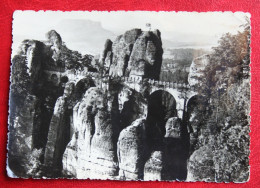 AK BASTEIBRUCKE Bastei DDR - Sächsische Schweiz Deutschland Gelaufen Used Postcard A203 - Bastei (sächs. Schweiz)