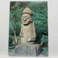 濟州偶石木 Stone Grandfathers (Tol-harubang) In Cheju Islar, South Korea Postcard - Corée Du Sud