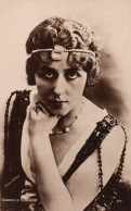 Gabrielle ROBINNE - Carte Photo - Actrice Française Née à Montluçon - Ciné Cinéma Théâtre Opéra Artiste - Attori