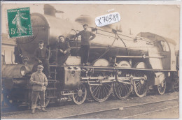 CHENY- CARTE-PHOTO-BELLE LOCOMOTIVE ET PERSONNEL DU CHEMIN DE FER- EXPEDIEE DE CHENY - Cheny